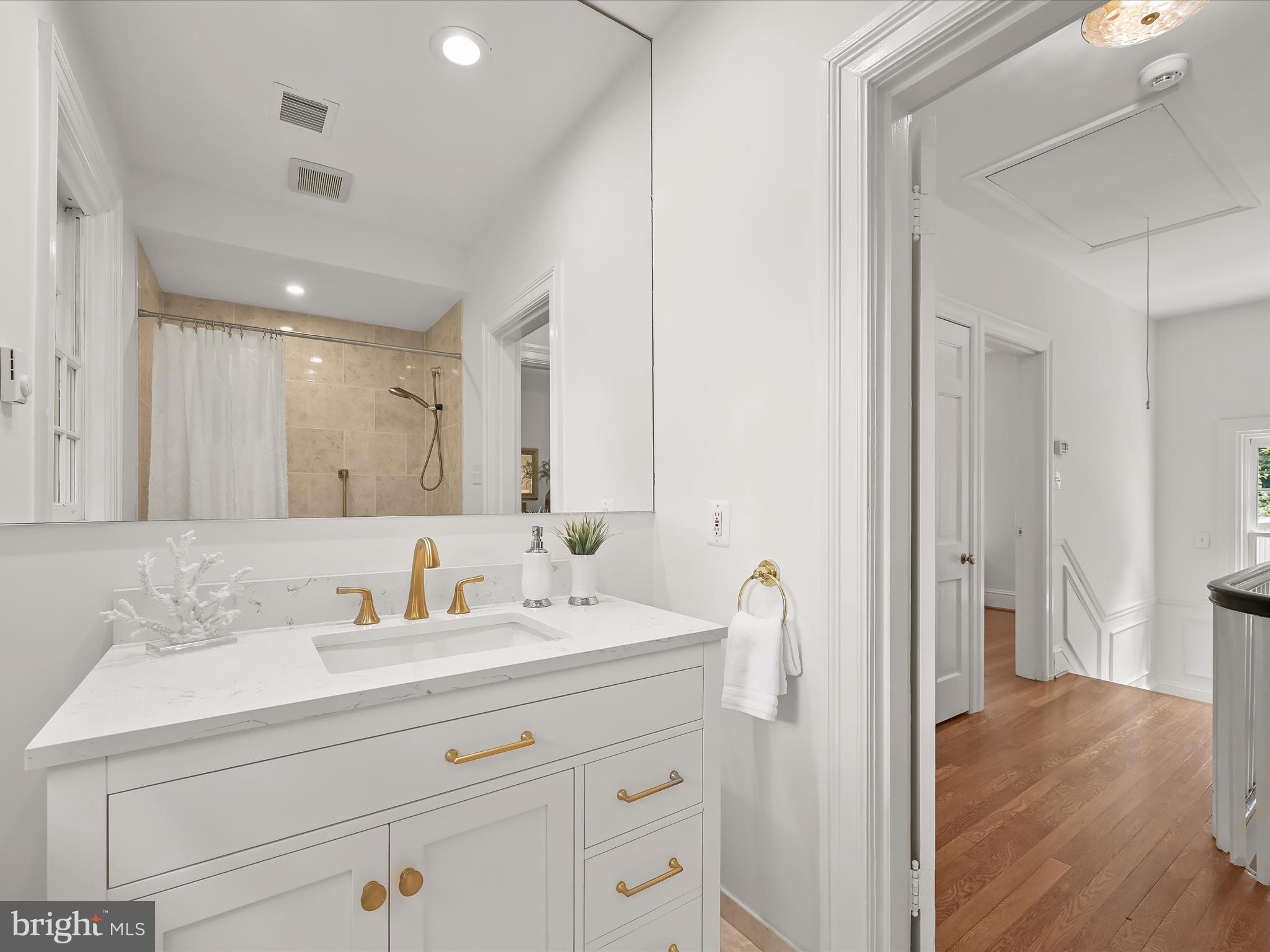 4822 CUMBERLAND AVENUE