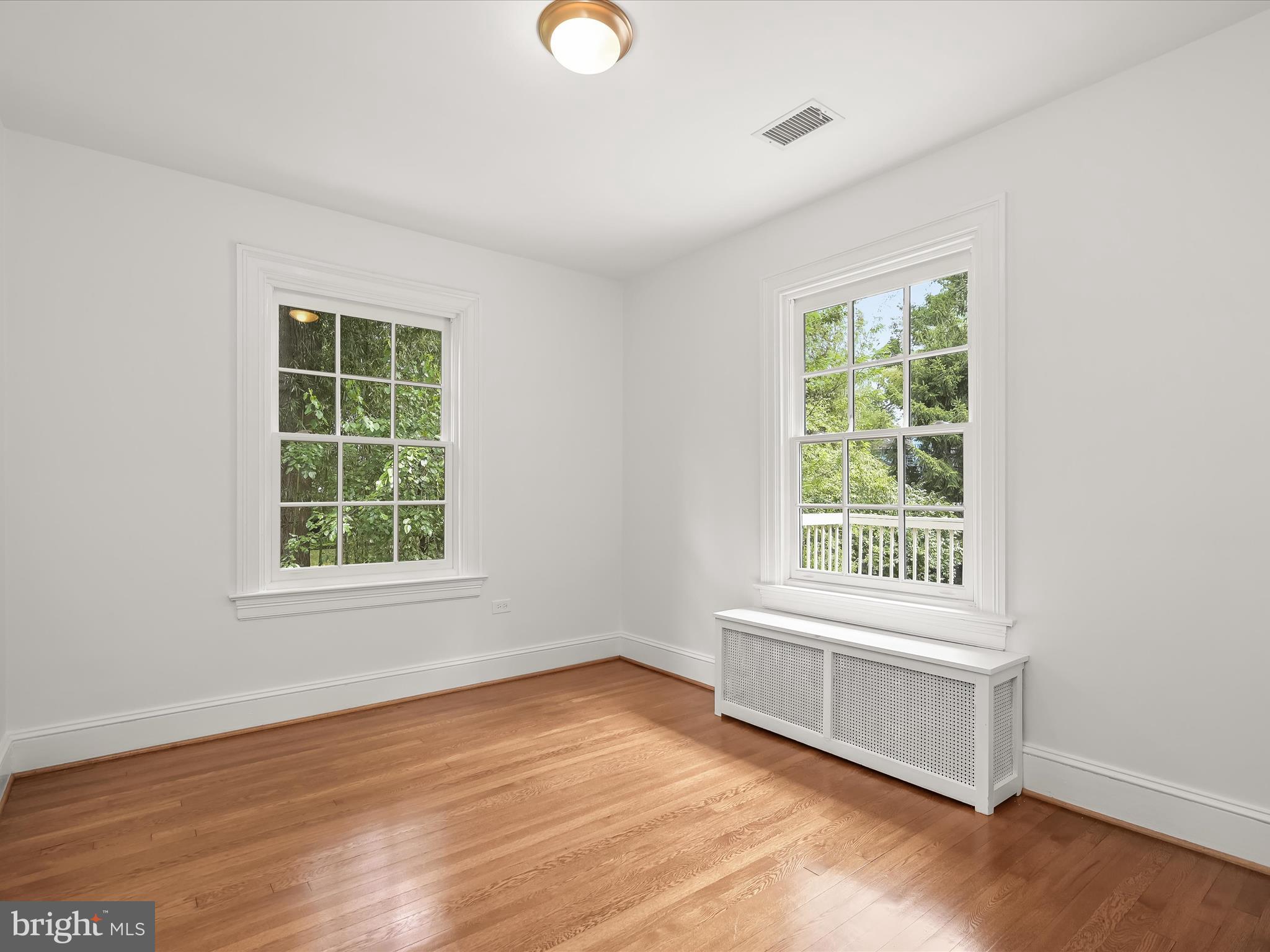 4822 CUMBERLAND AVENUE