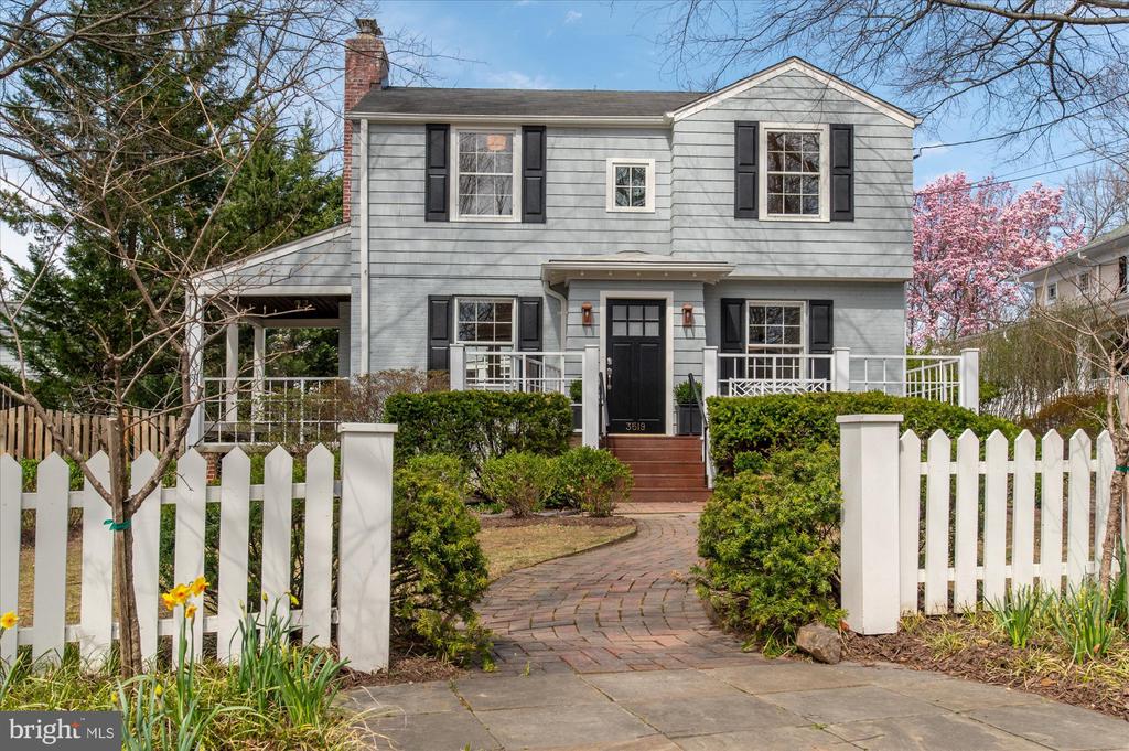 3519 CUMMINGS LANE