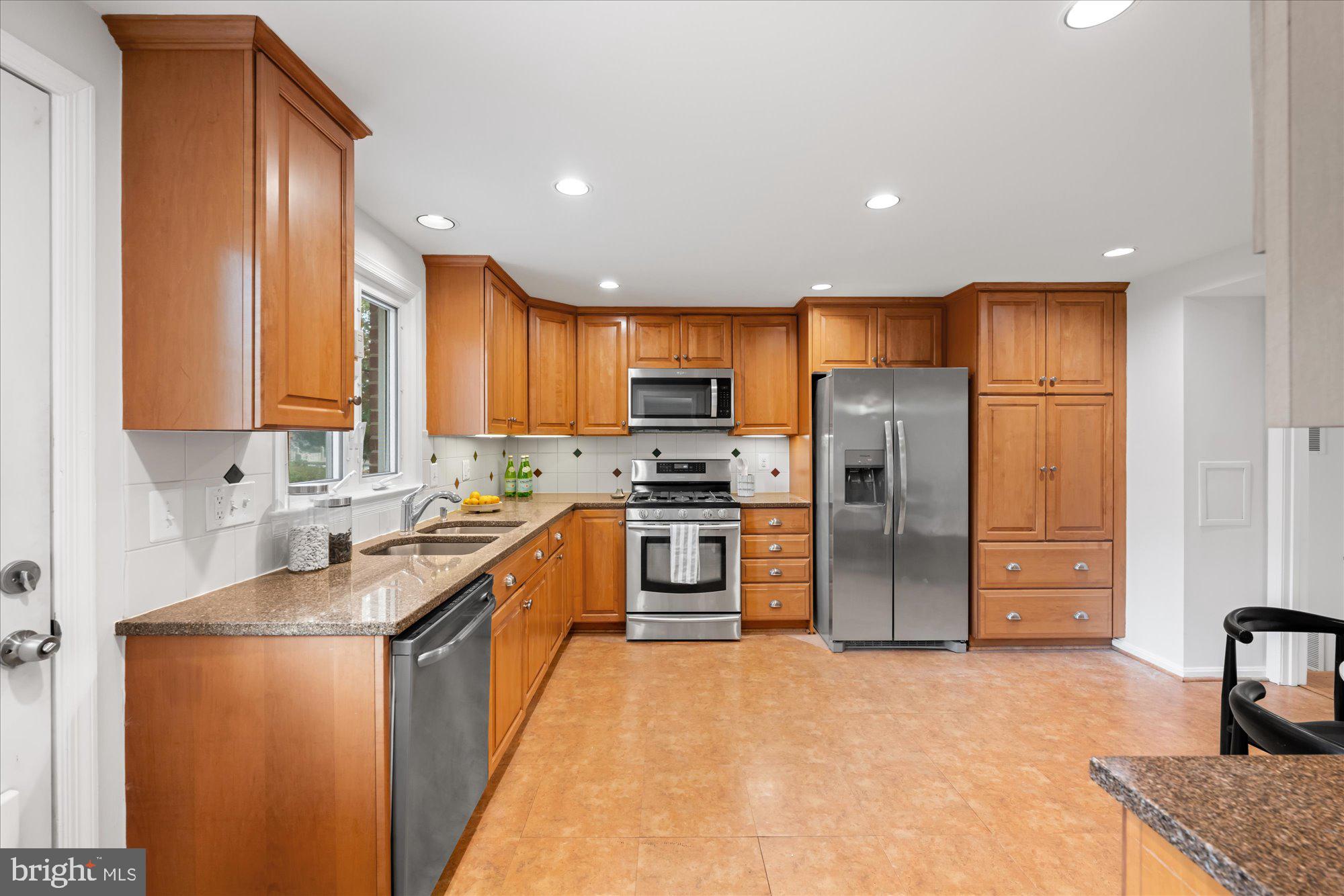 8311 AQUEDUCT ROAD