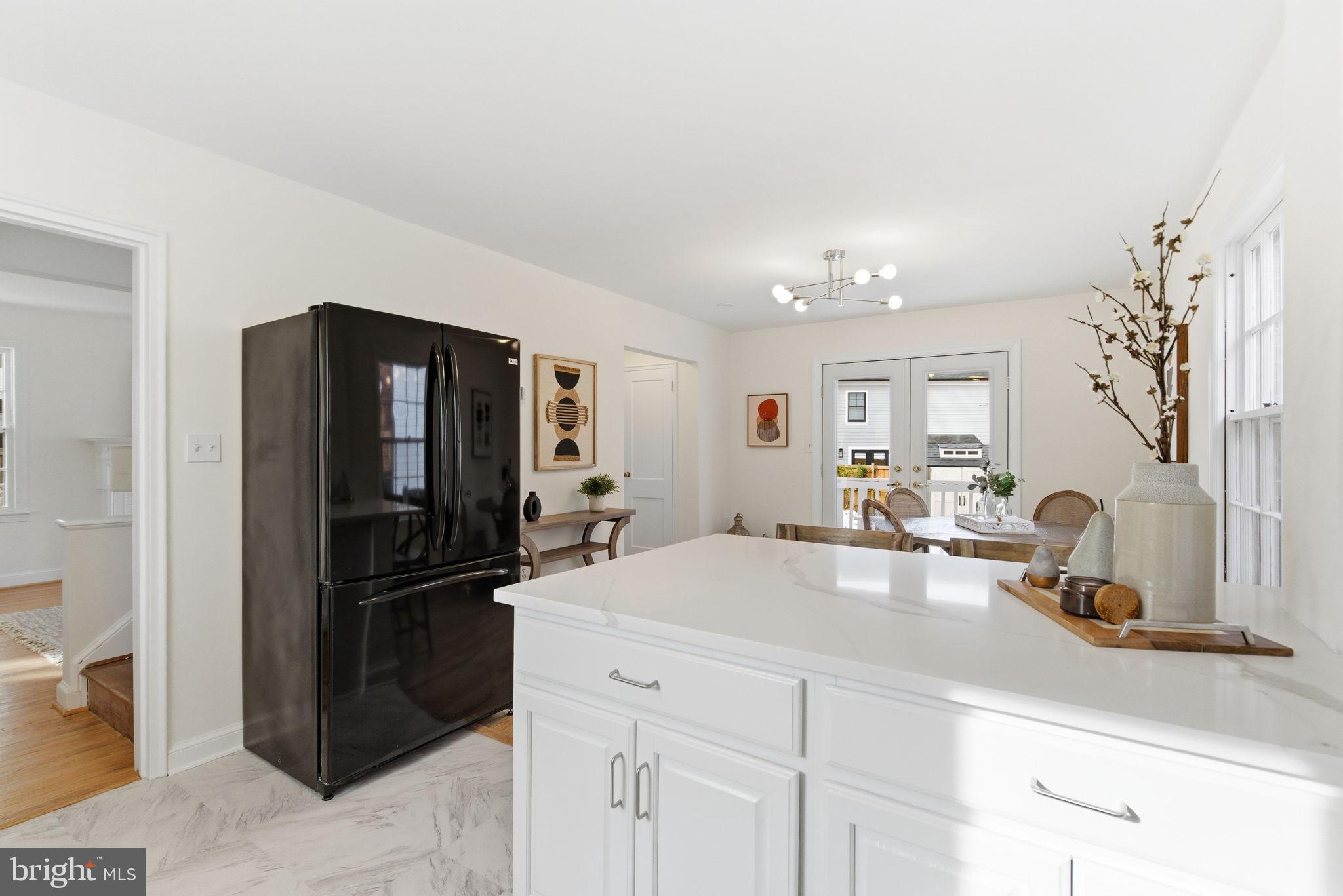 5623 HUNTINGTON PARKWAY