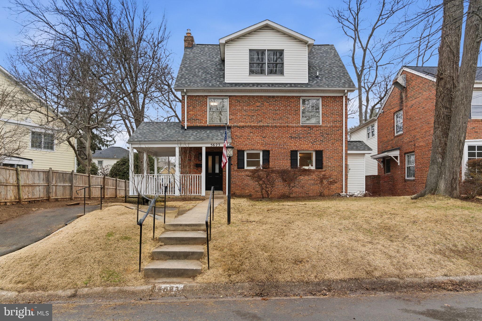 5623 HUNTINGTON PARKWAY