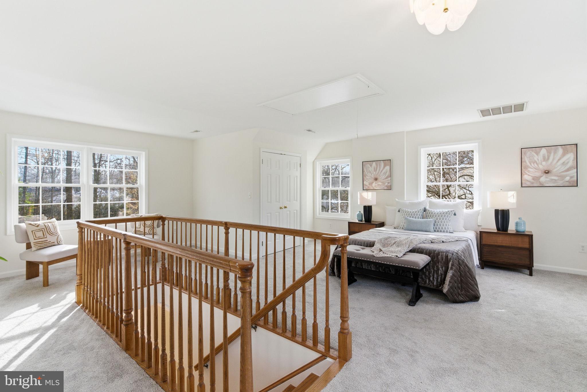 5623 HUNTINGTON PARKWAY