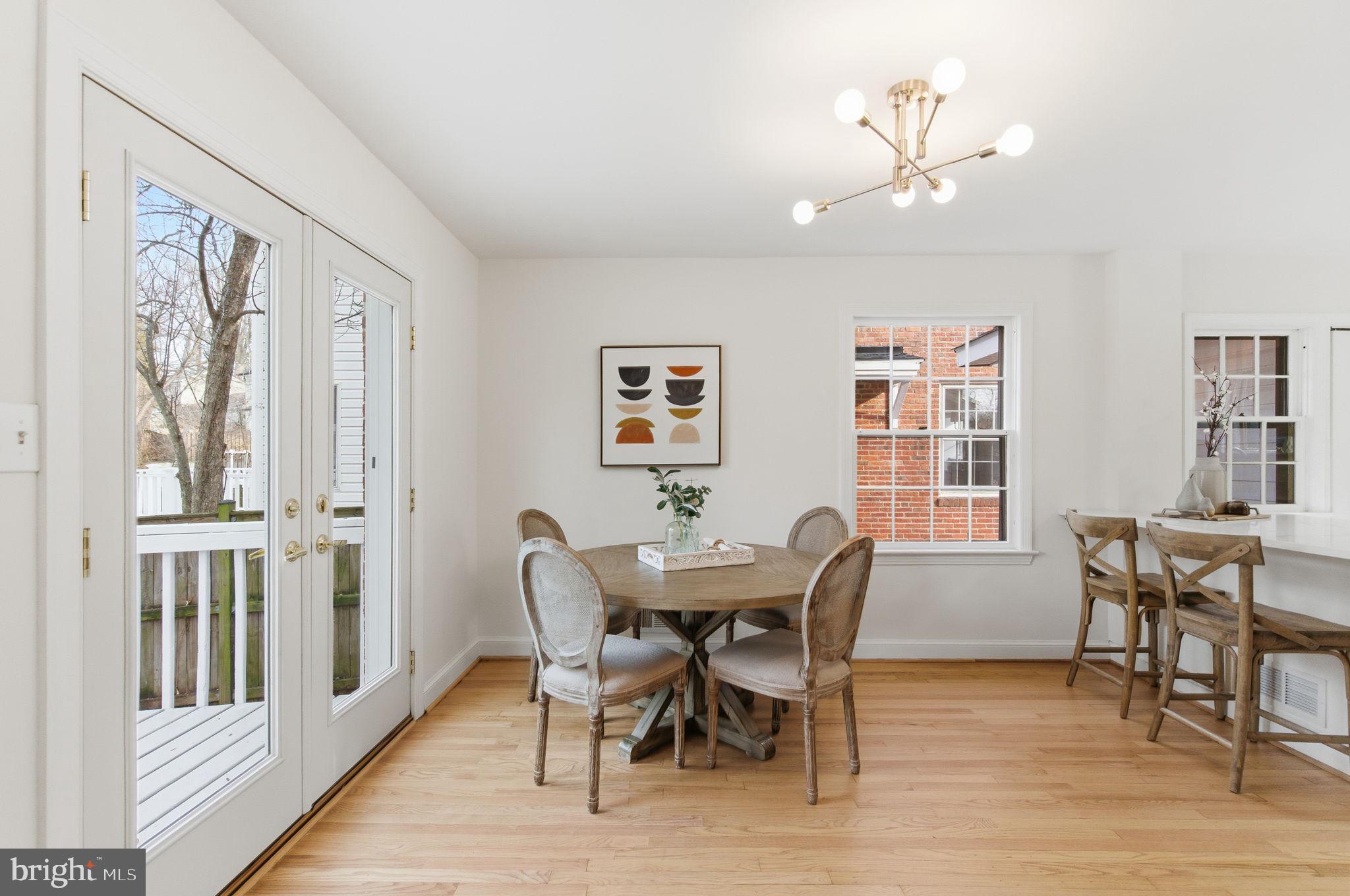 5623 HUNTINGTON PARKWAY