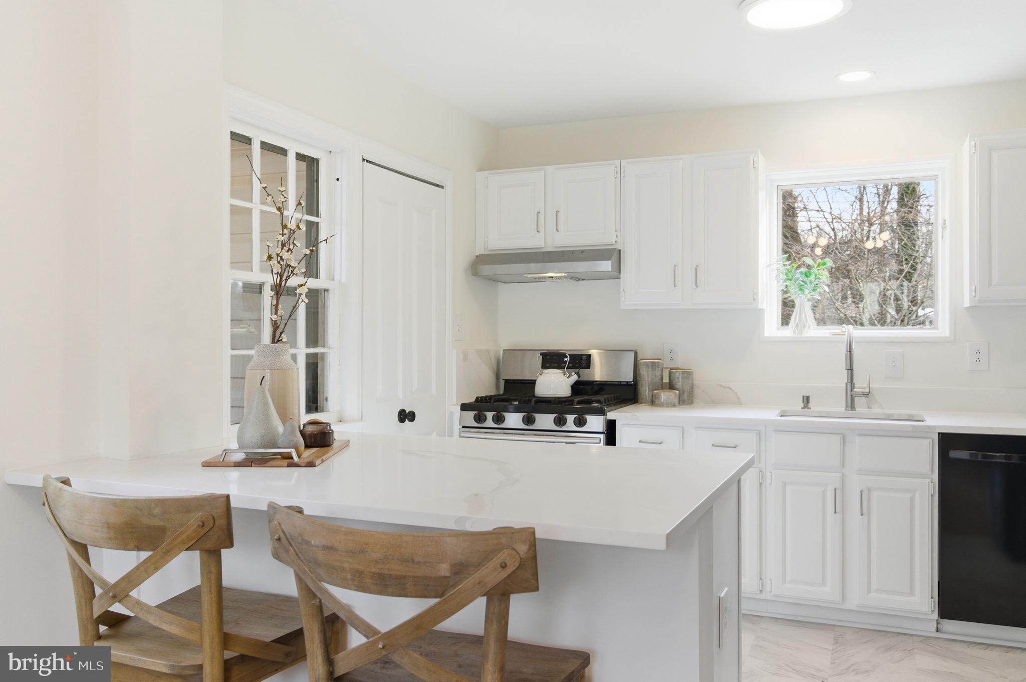 5623 HUNTINGTON PARKWAY
