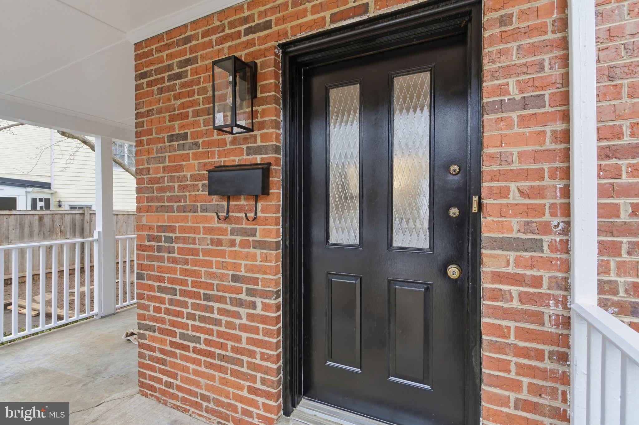 5623 HUNTINGTON PARKWAY