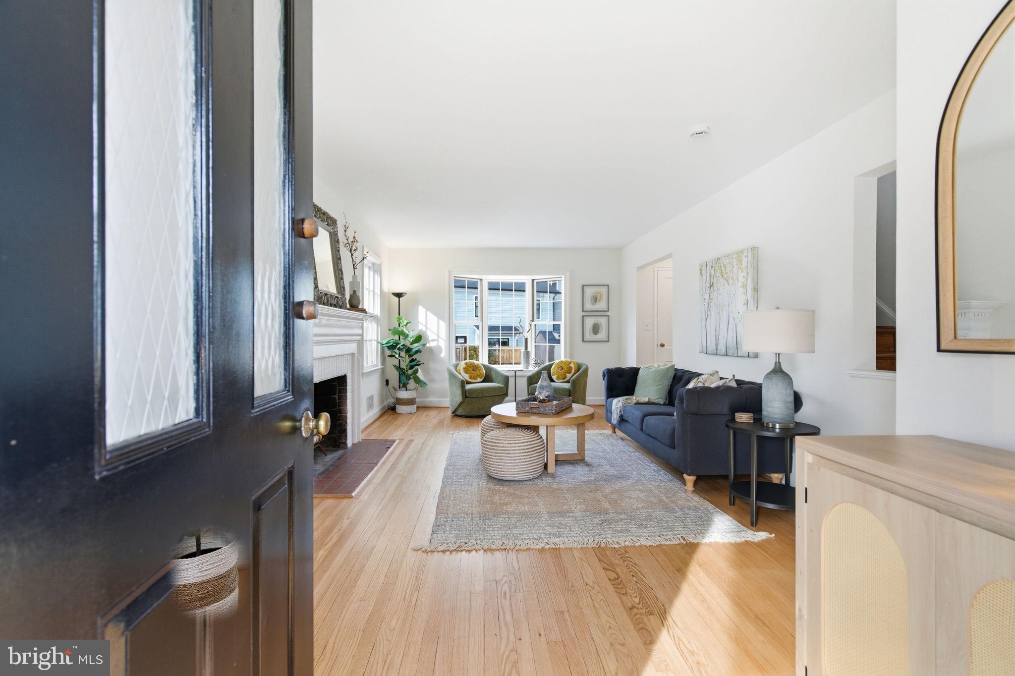 5623 HUNTINGTON PARKWAY