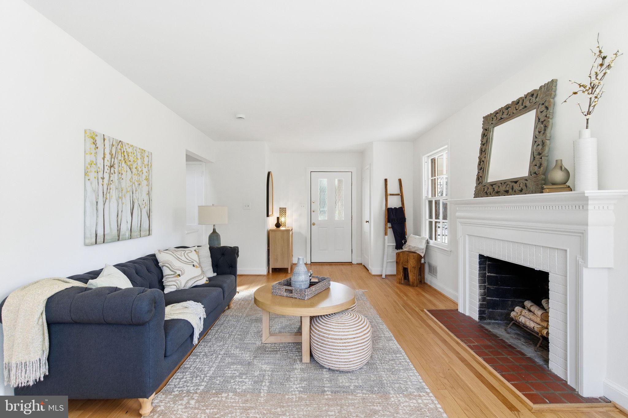 5623 HUNTINGTON PARKWAY