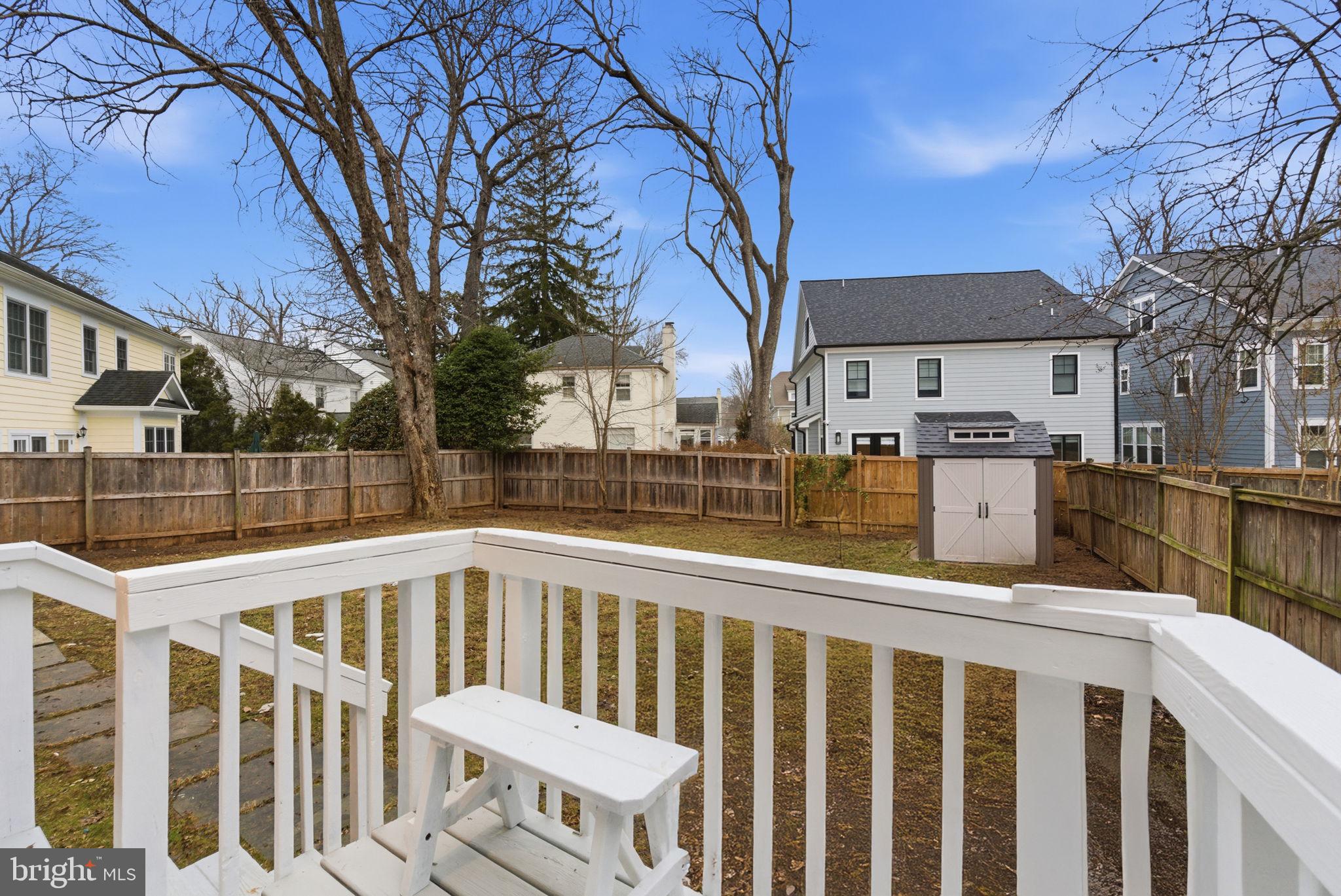 5623 HUNTINGTON PARKWAY