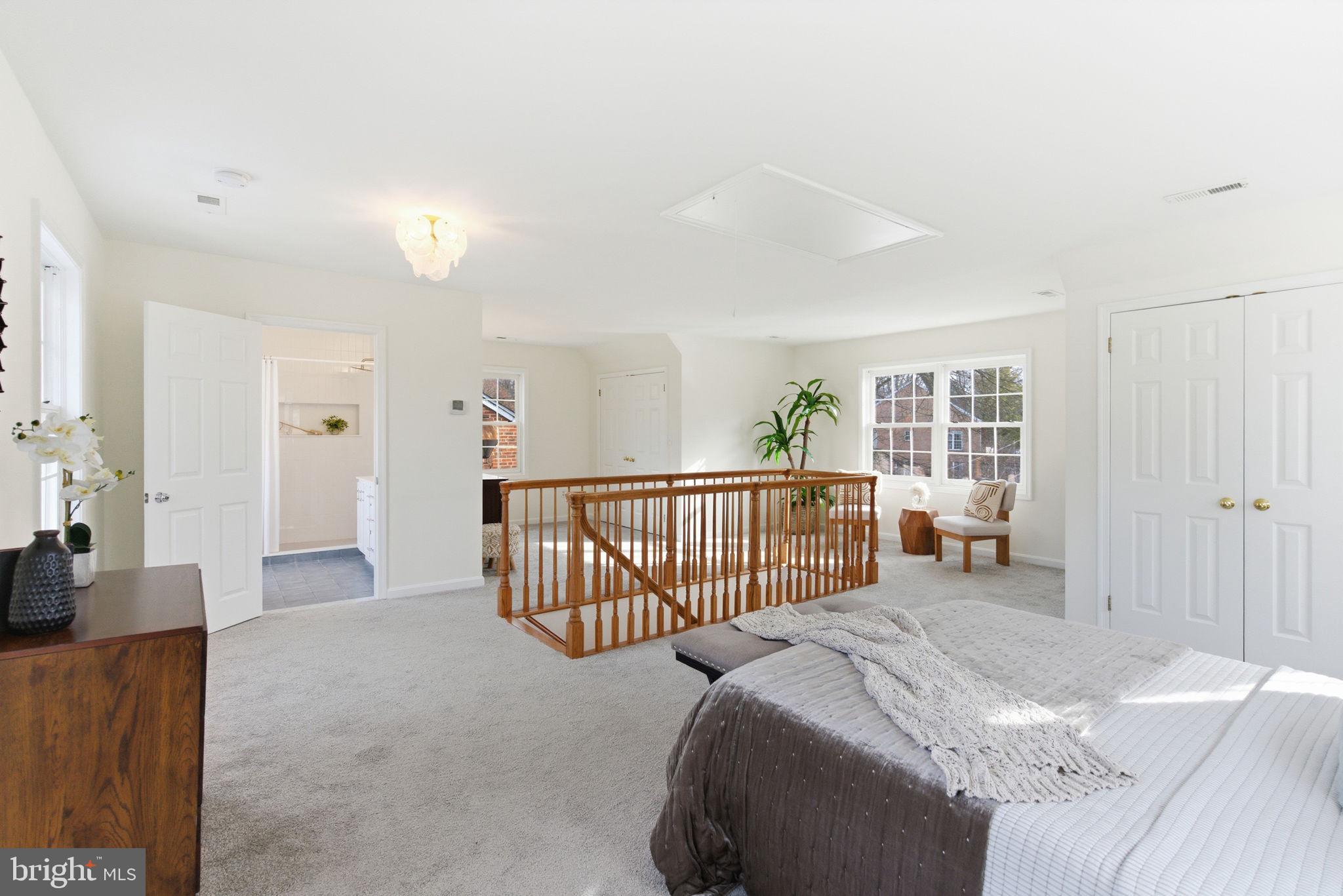 5623 HUNTINGTON PARKWAY