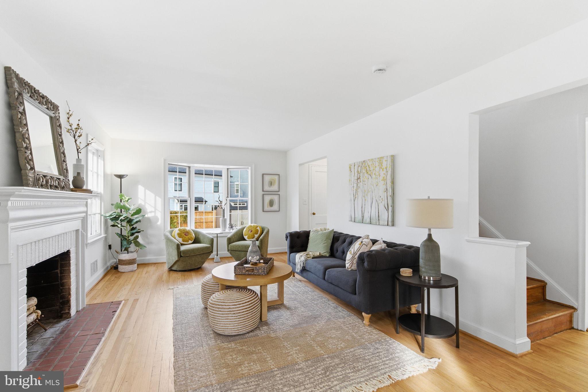 5623 HUNTINGTON PARKWAY