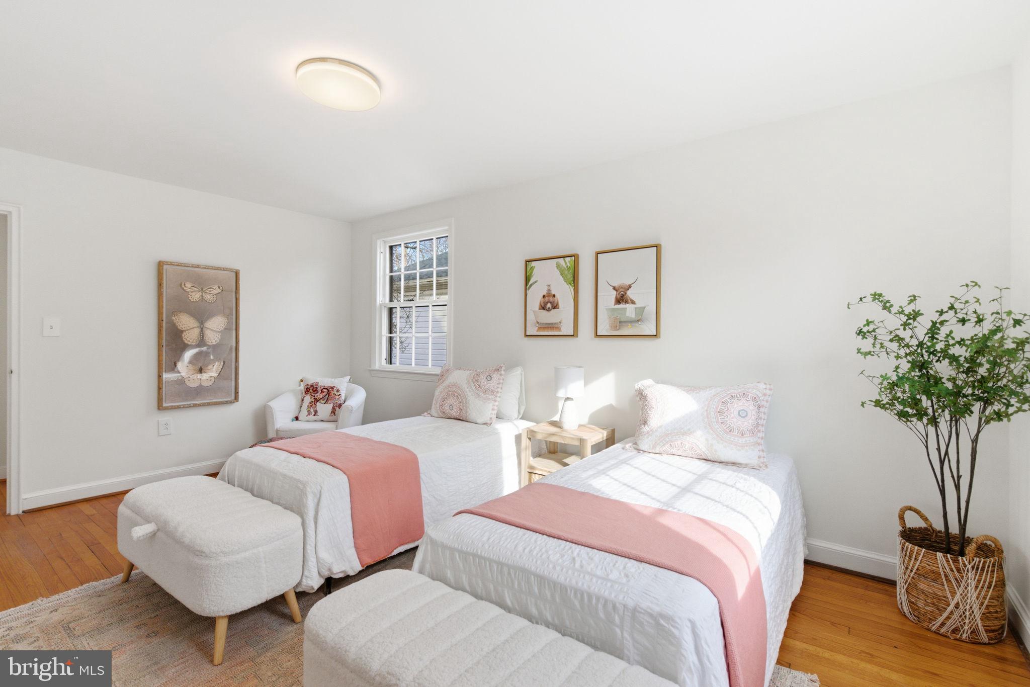 5623 HUNTINGTON PARKWAY