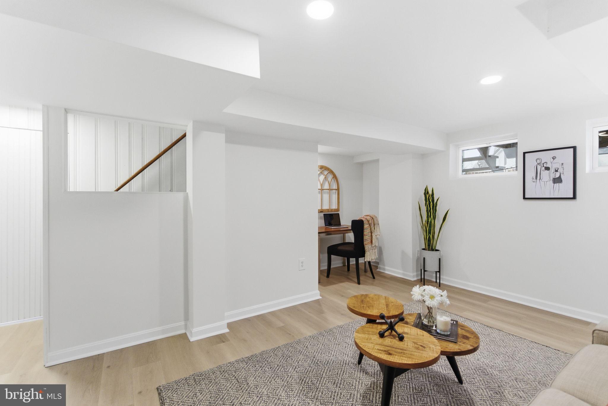 5623 HUNTINGTON PARKWAY