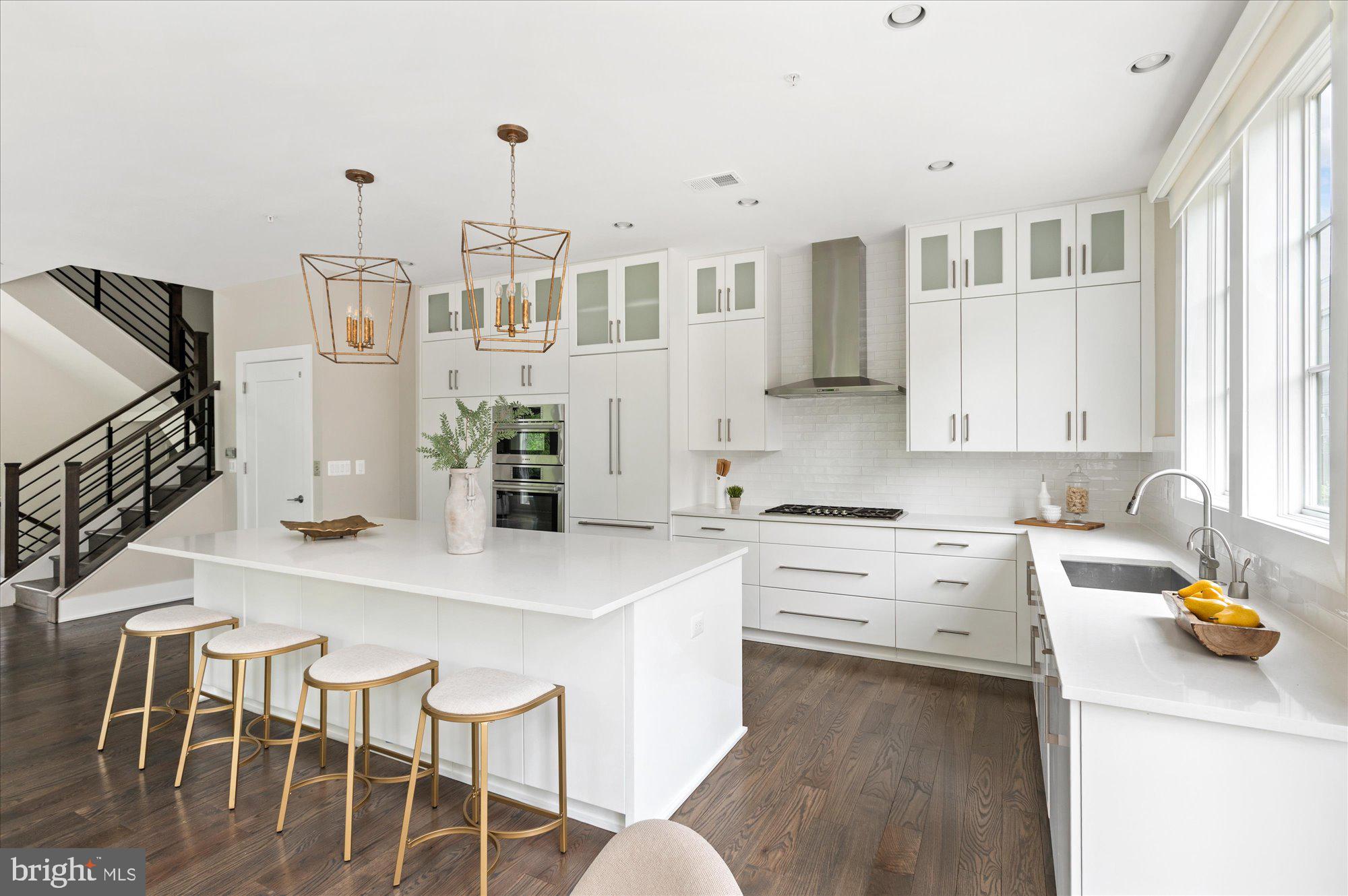 3635 CHEVY CHASE LAKE DRIVE