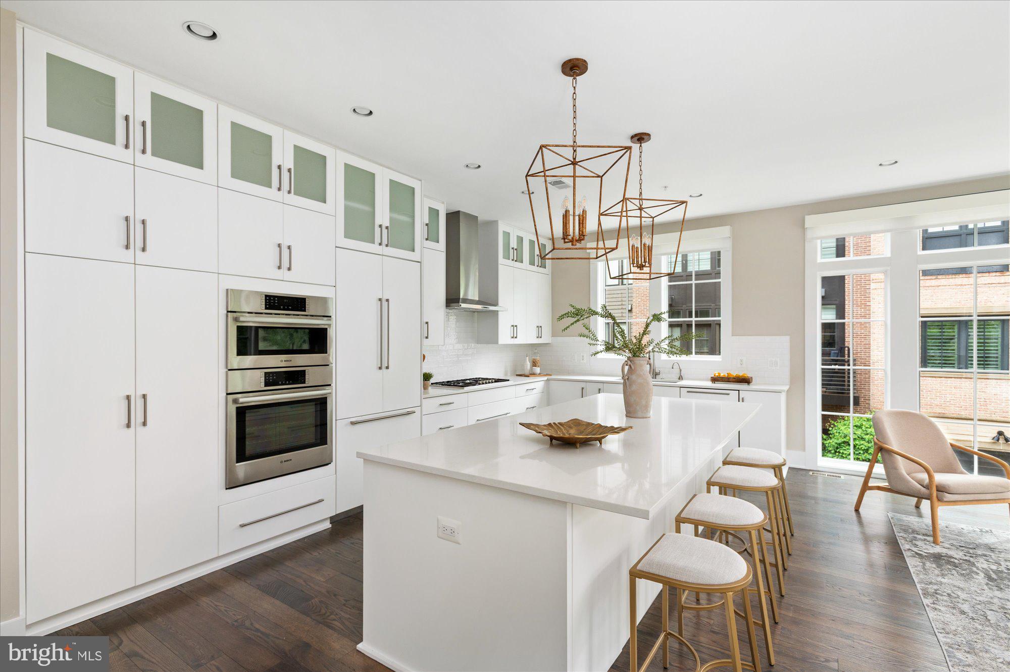 3635 CHEVY CHASE LAKE DRIVE