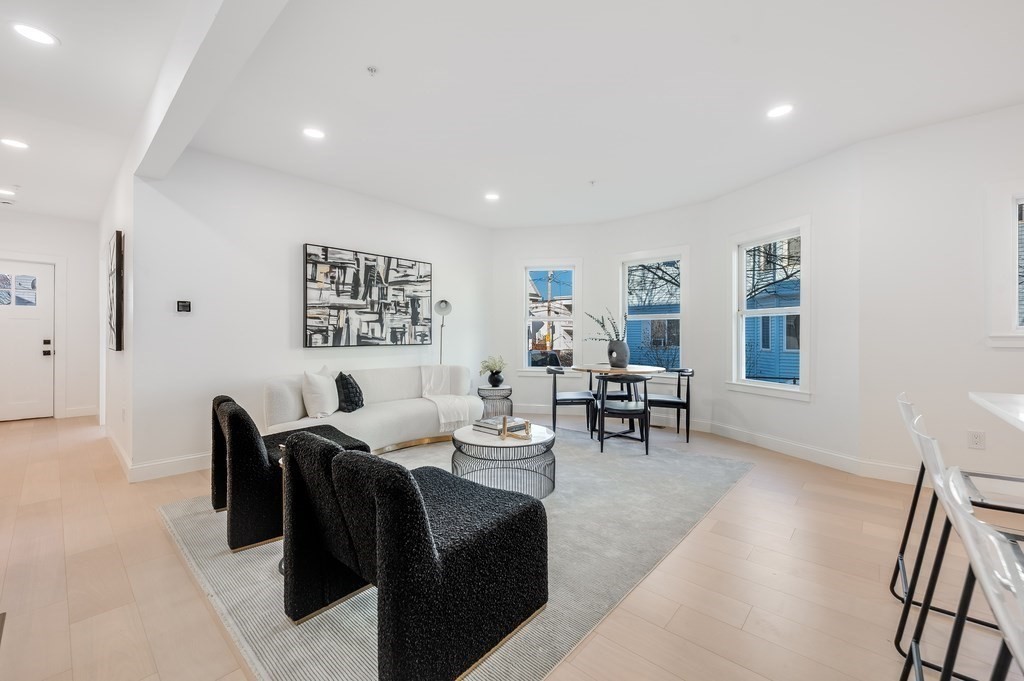 121 Florence Street # 1