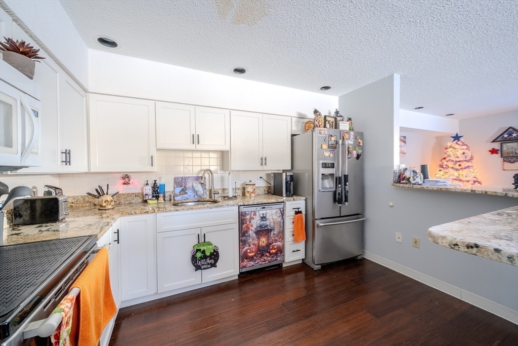 11 Countryside Ln # 11