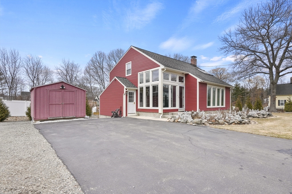 28 Veranda Ave