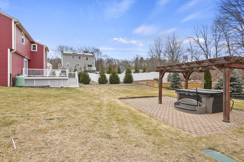28 Veranda Ave