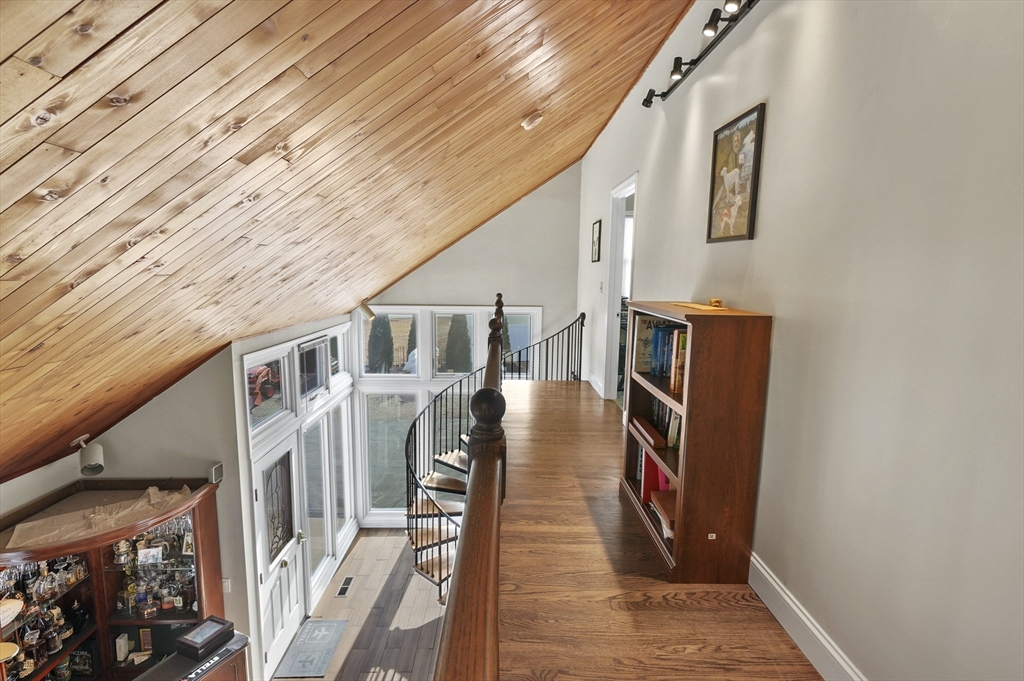 28 Veranda Ave