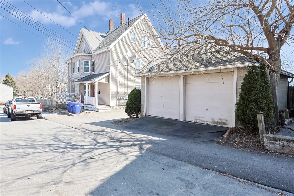 20 Hodges Ave