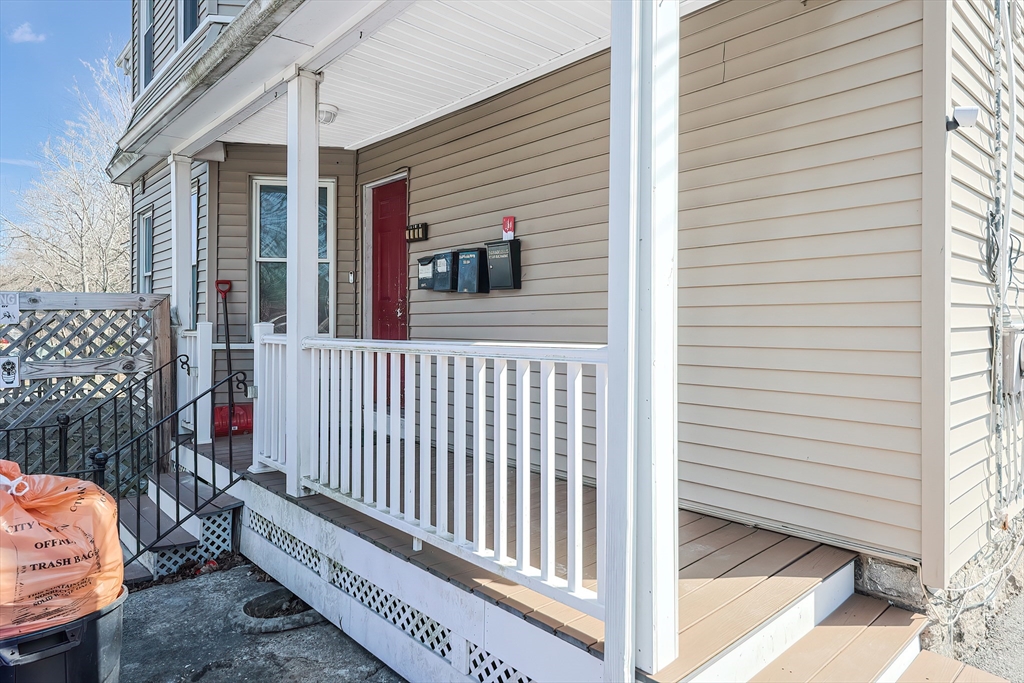 20 Hodges Ave