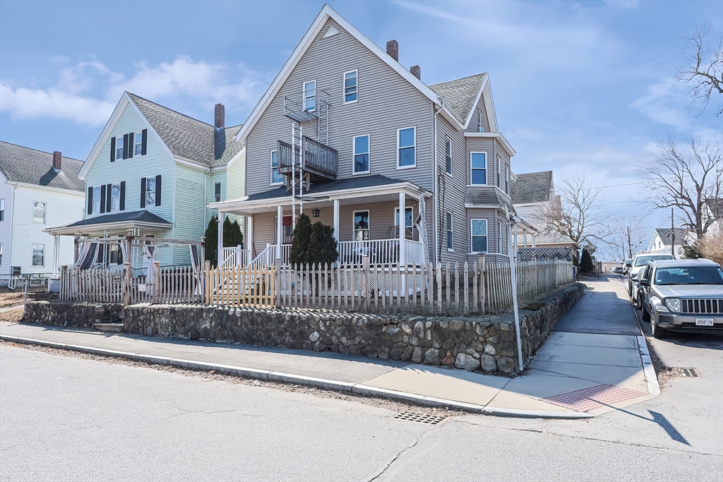 20 Hodges Ave