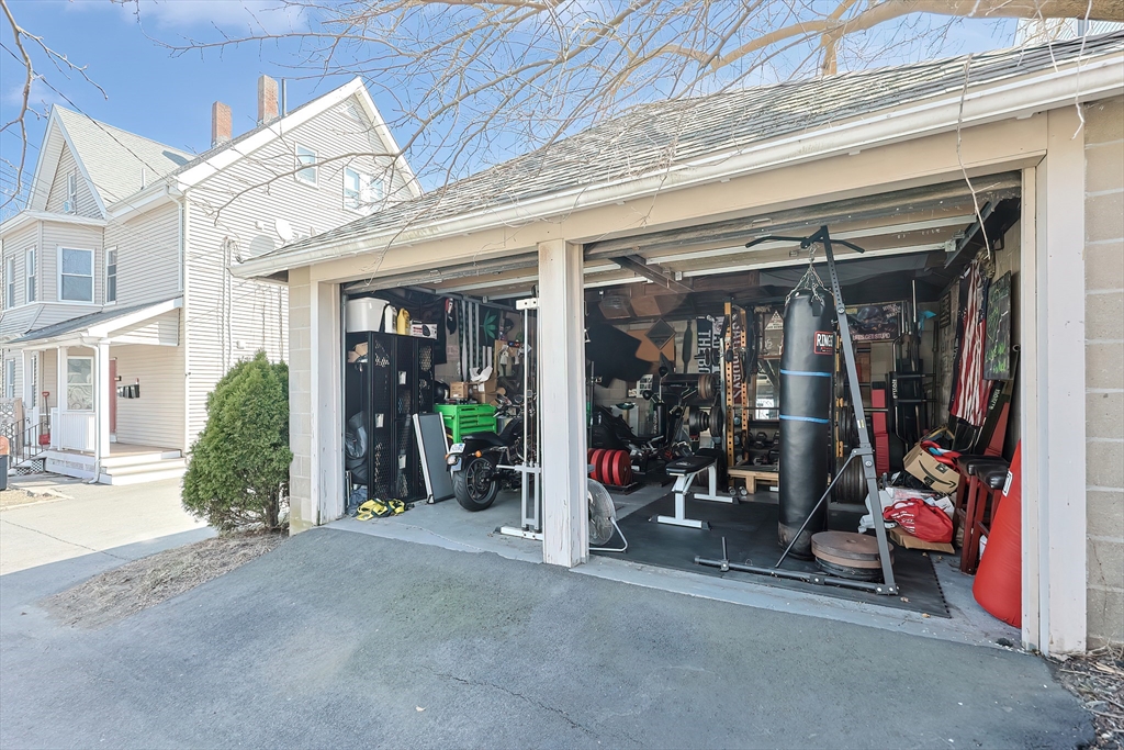 20 Hodges Ave