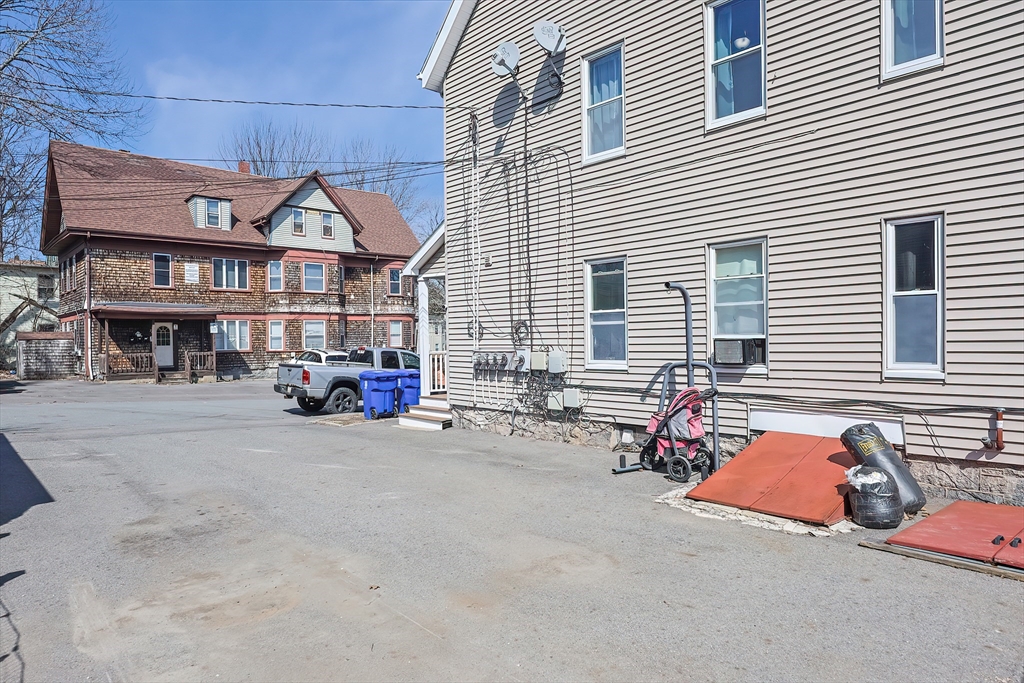 20 Hodges Ave