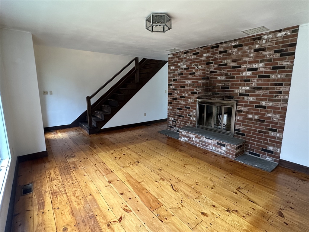 332 Old Littleton Rd