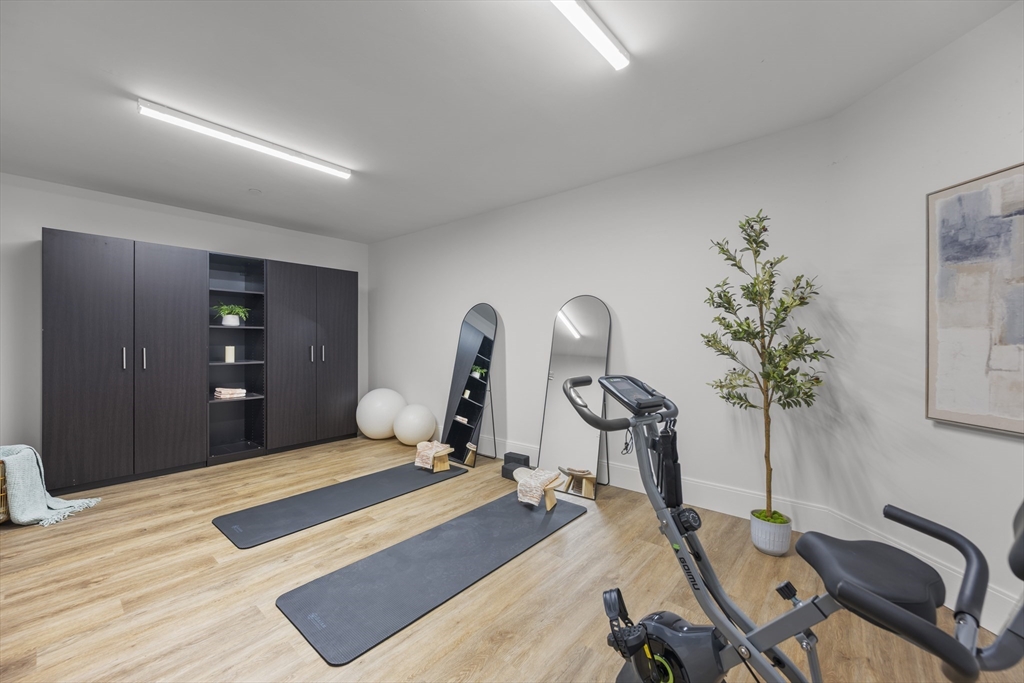480 W Broadway # 303