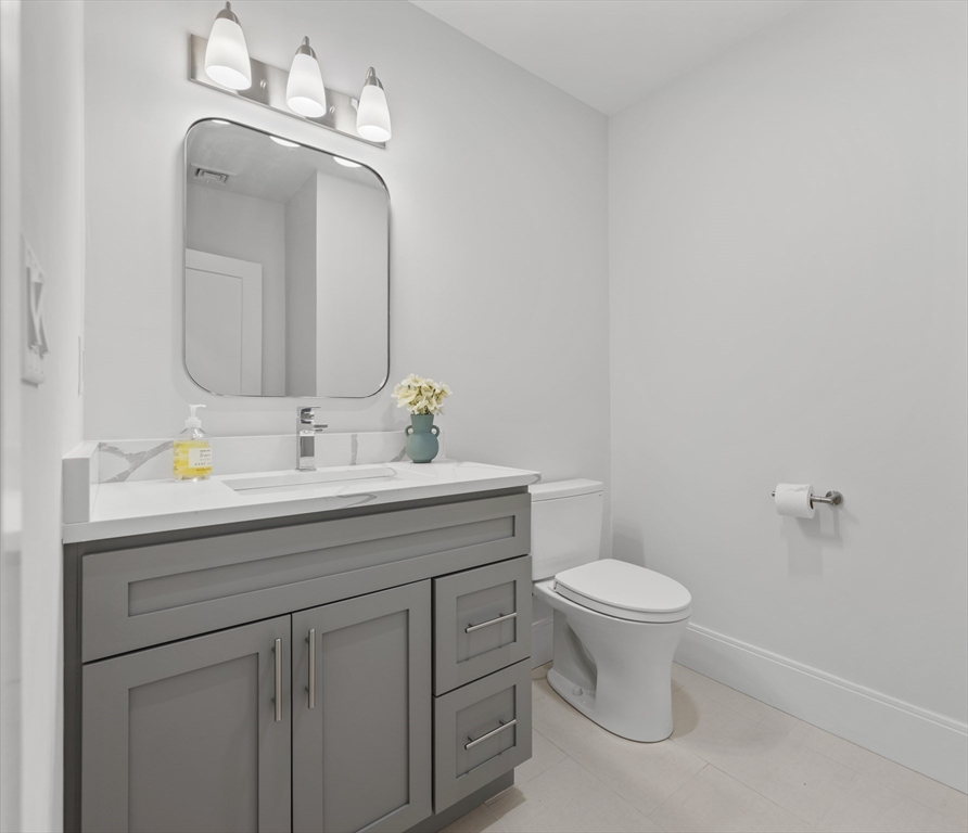 480 W Broadway # 303