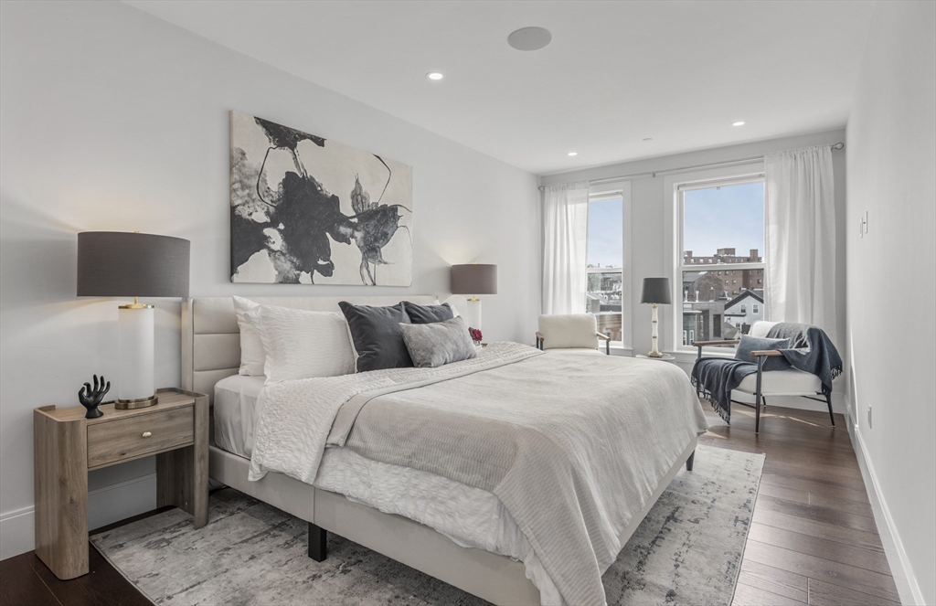 480 W Broadway # 303