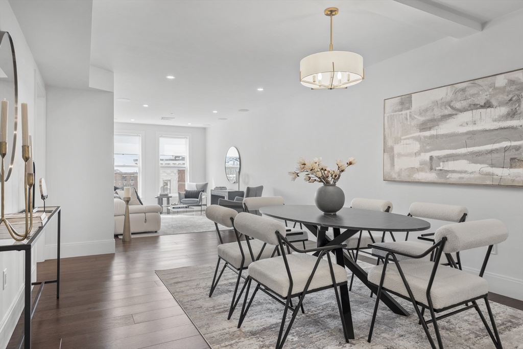 480 W Broadway # 303