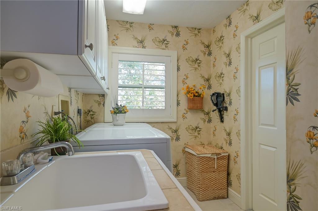 161 Oakwood DR