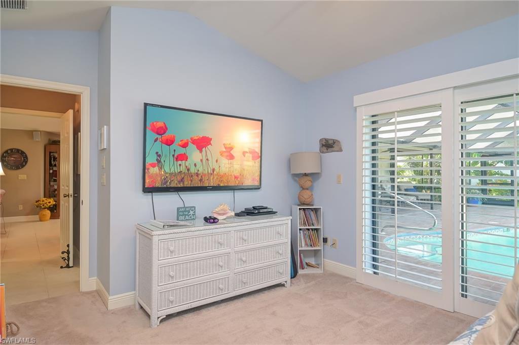 161 Oakwood DR