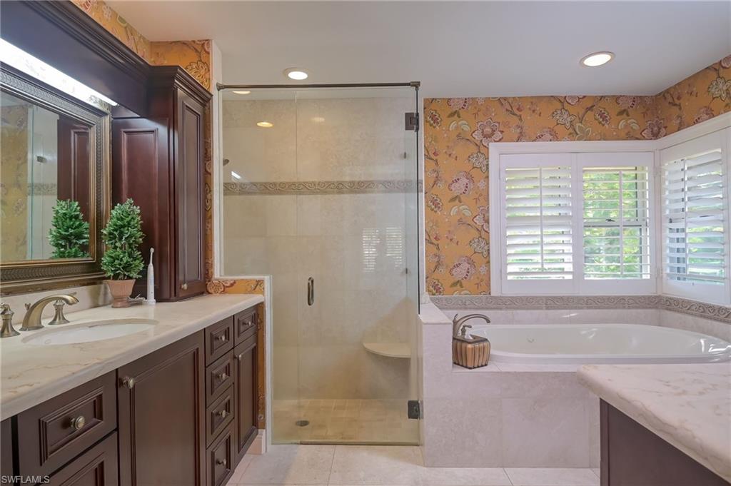161 Oakwood DR