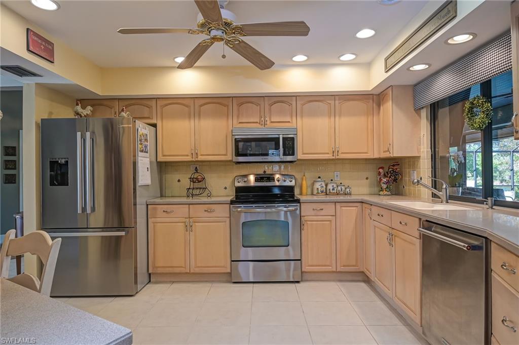 161 Oakwood DR