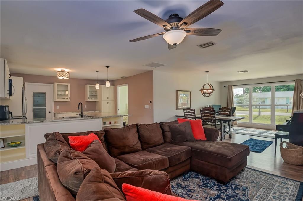 2237 Ivy AVE