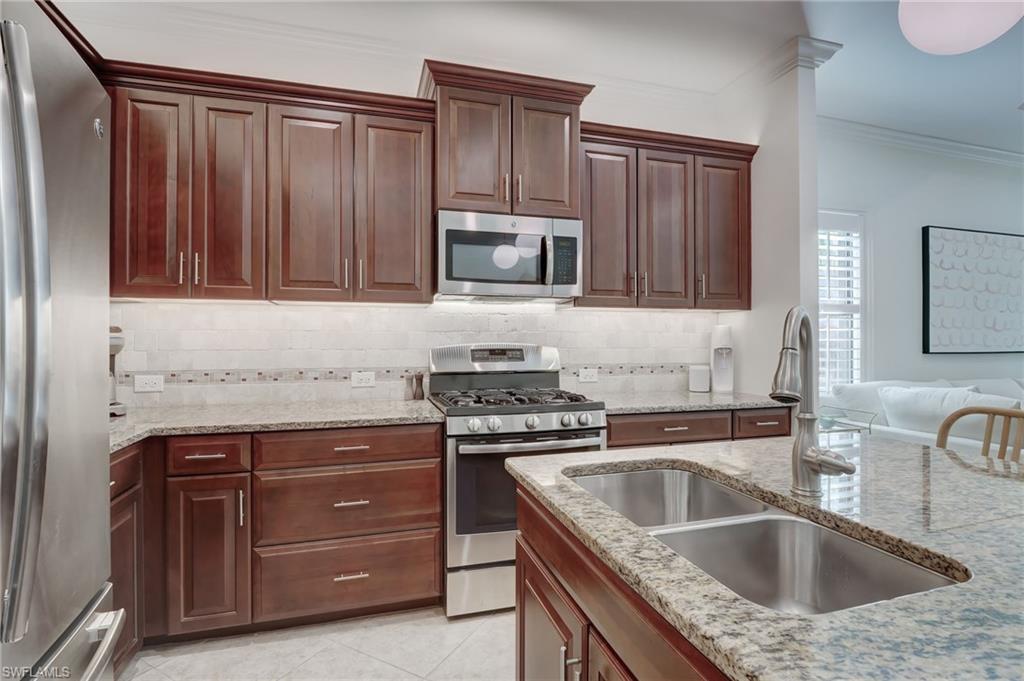 10033 Montevina DR