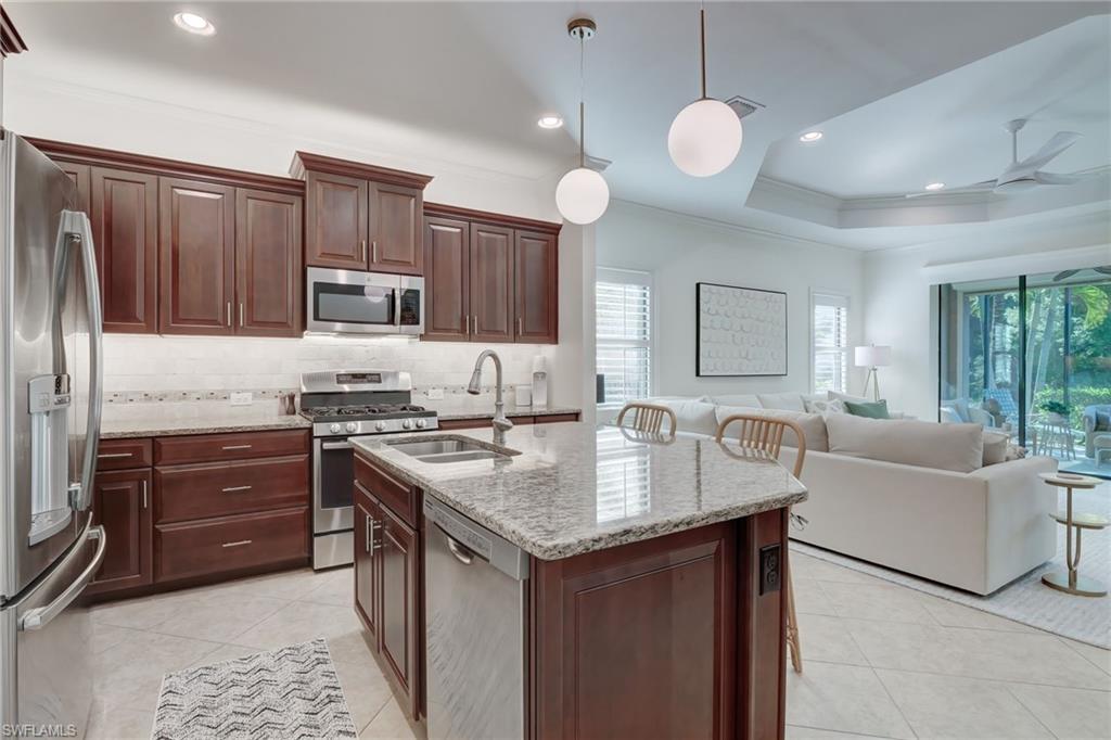10033 Montevina DR