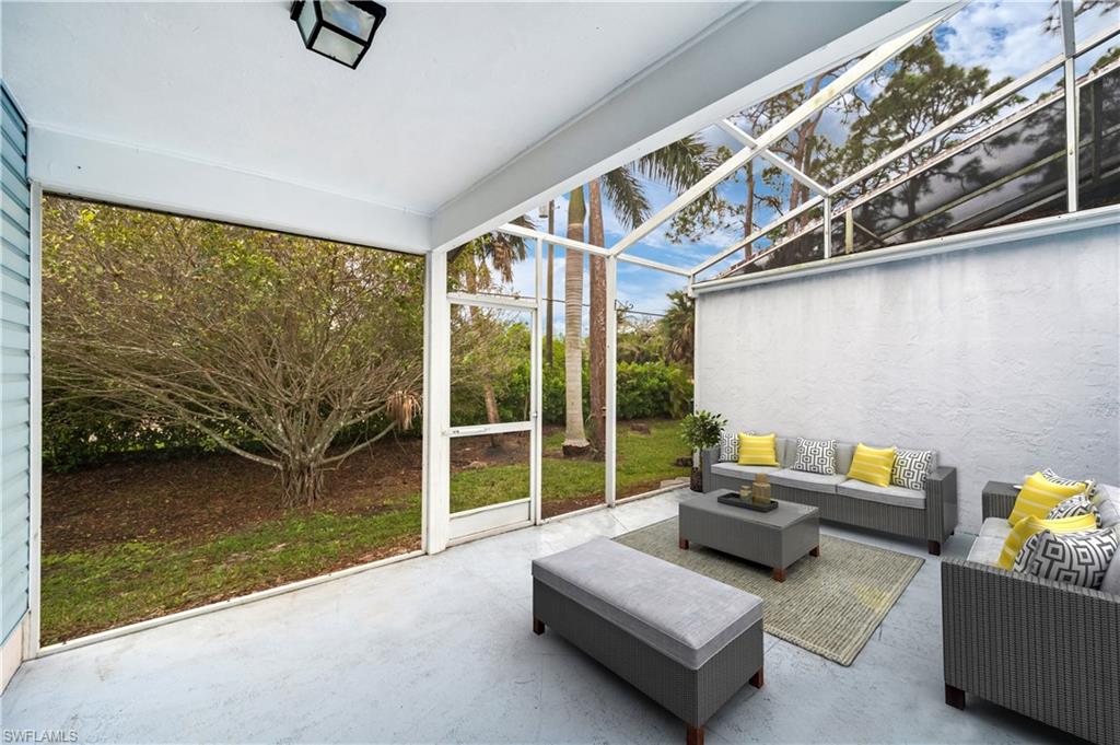 1482 La Petite CT