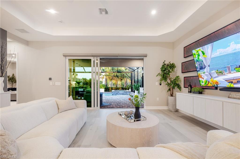 13543 Blue Bay CIR