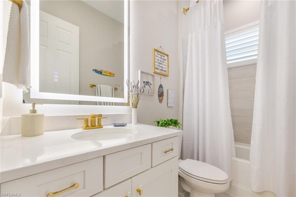 13543 Blue Bay CIR