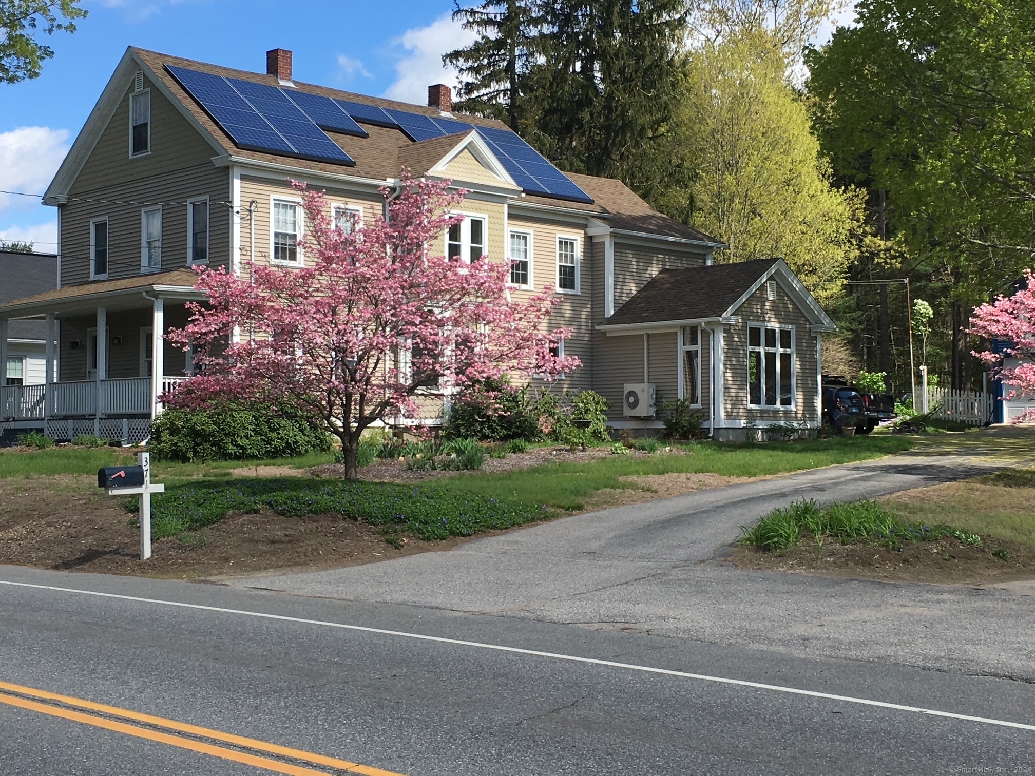 371 Woodstock Avenue