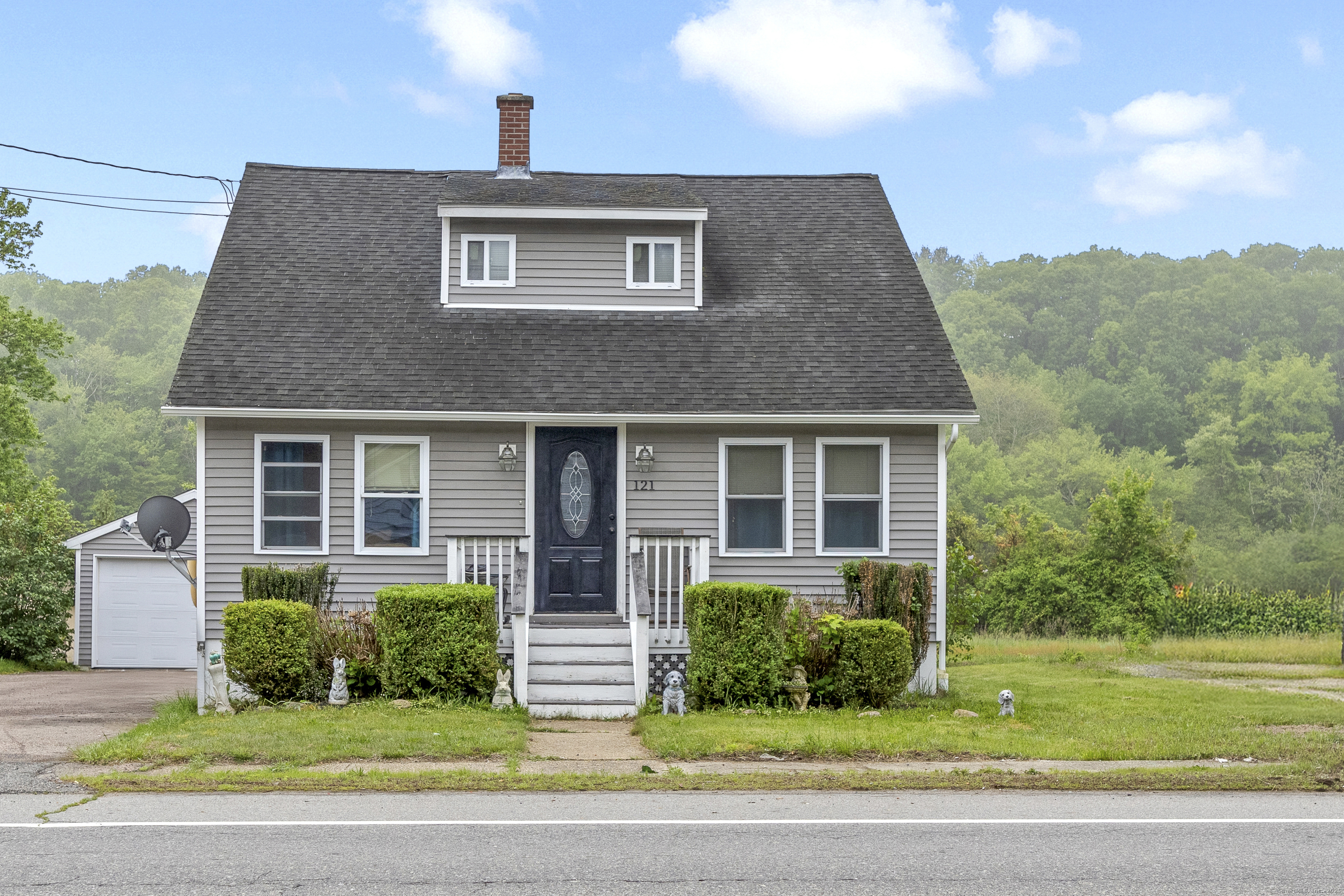 121 Taftville Occum Road
