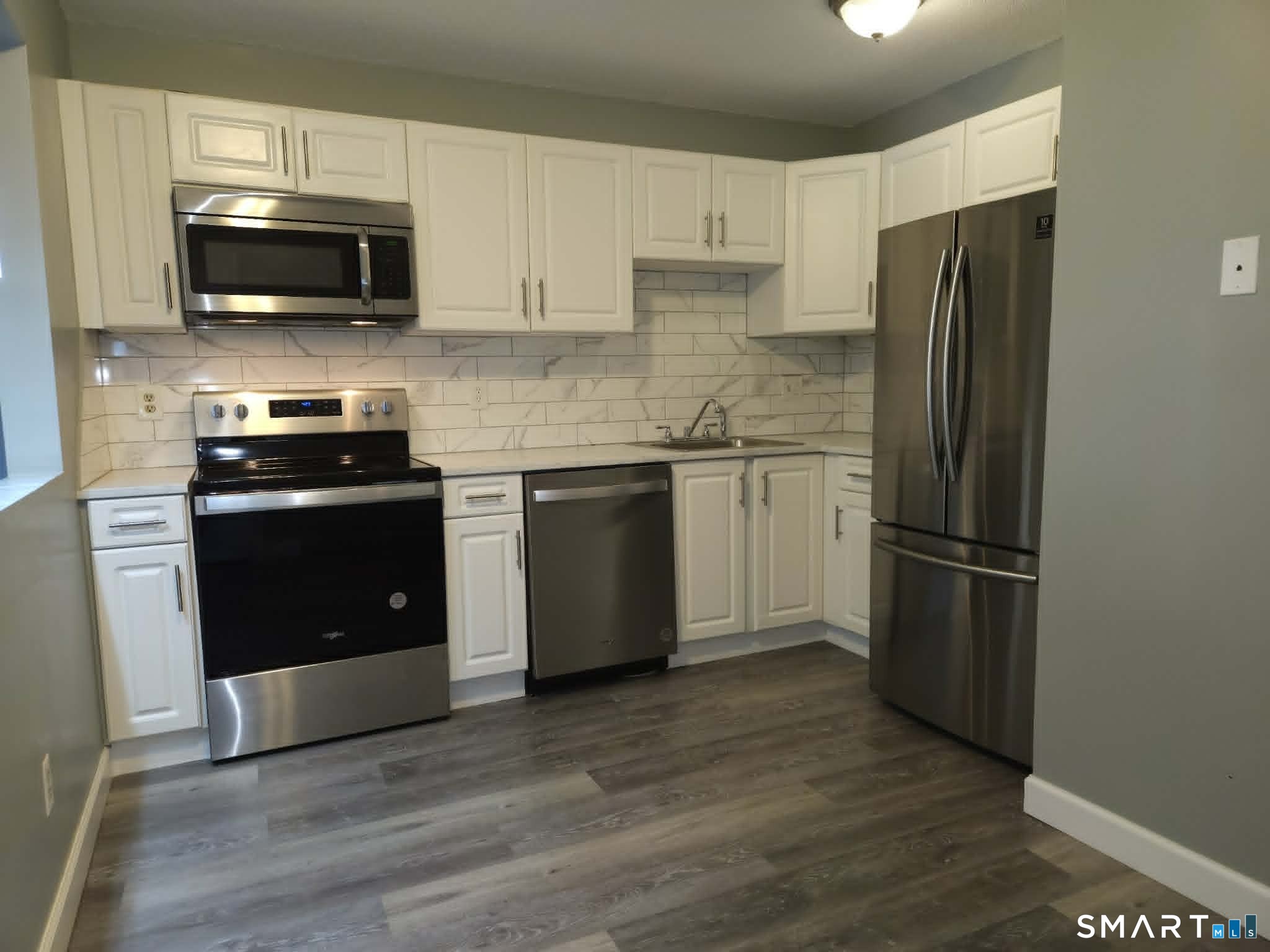 371 Emmett Street Unit: 62