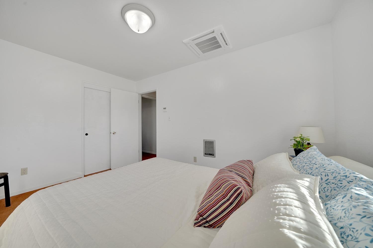 5571 Old Emigrant Trail E