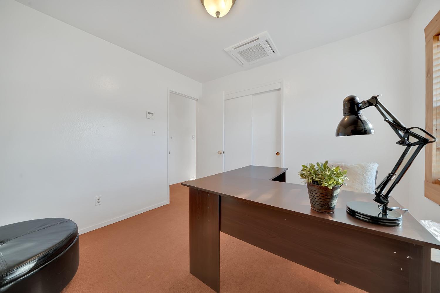 5571 Old Emigrant Trail E