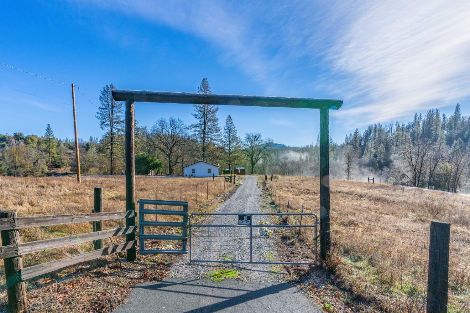 5571 Old Emigrant Trail E